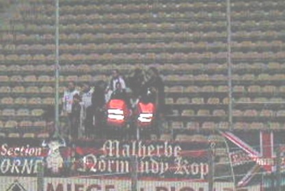 http://membres.lycos.fr/usa350/hpbimg/MNK4.jpg